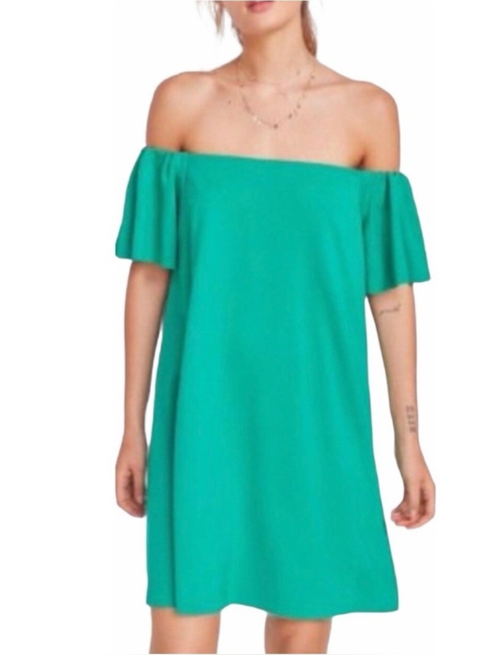 Urban Outfitters |Kimchi Blue Kelly Green Off The Shoulder Ruffle Sleeve Dress L